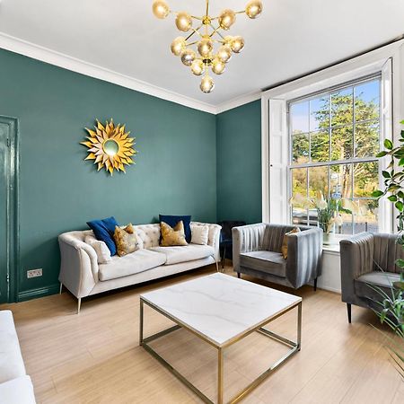 Deluxe 5 Bed In Central Whitby - Parking - Hot Tub Екстер'єр фото
