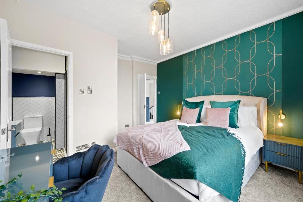 Deluxe 5 Bed In Central Whitby - Parking - Hot Tub Екстер'єр фото