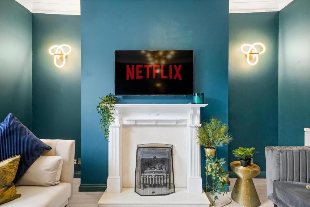 Deluxe 5 Bed In Central Whitby - Parking - Hot Tub Екстер'єр фото