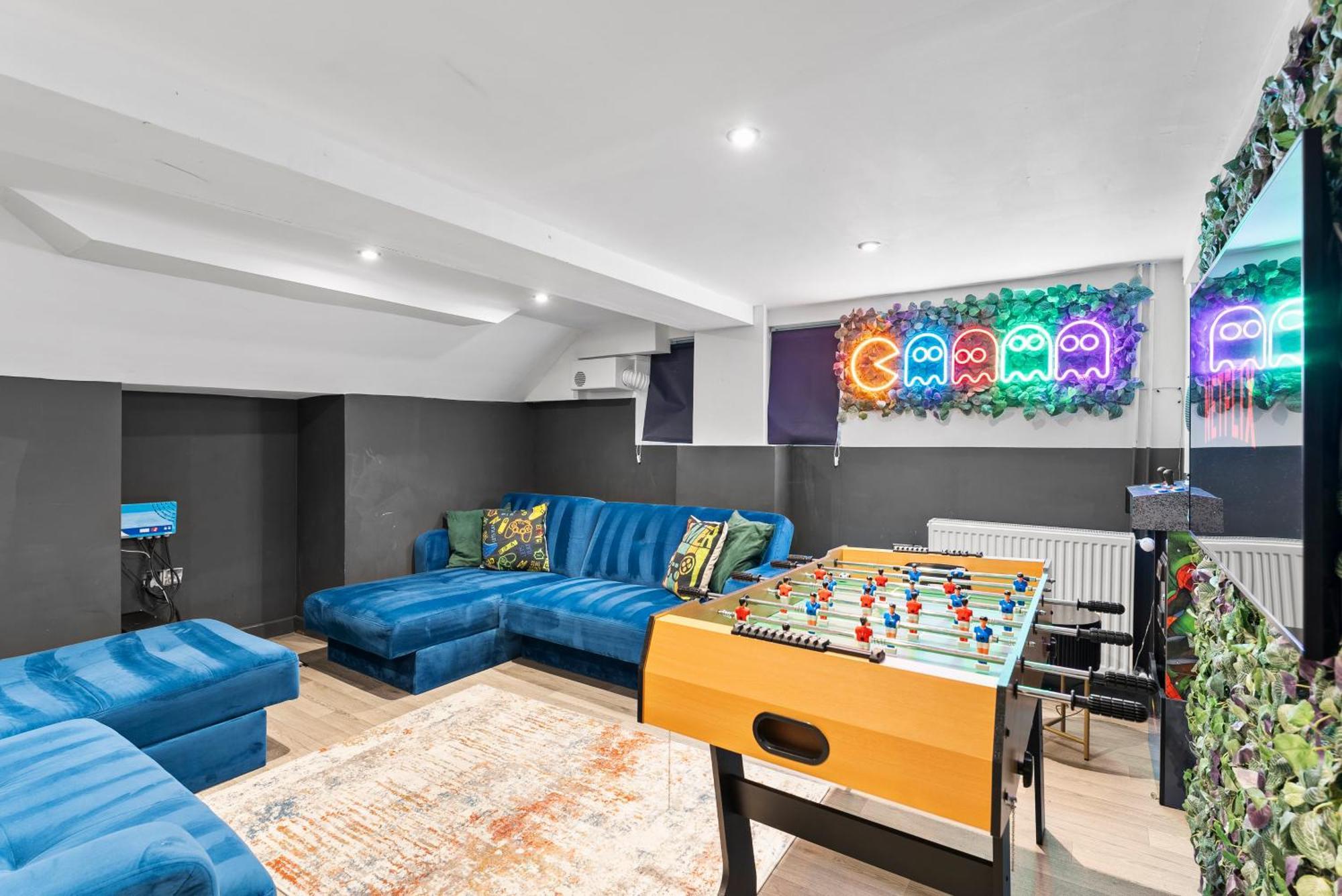 Deluxe 5 Bed In Central Whitby - Parking - Hot Tub Екстер'єр фото