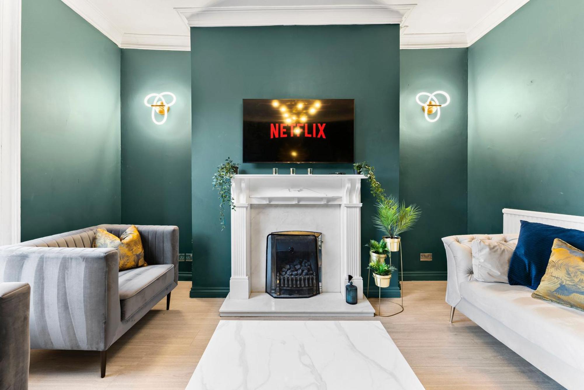 Deluxe 5 Bed In Central Whitby - Parking - Hot Tub Екстер'єр фото